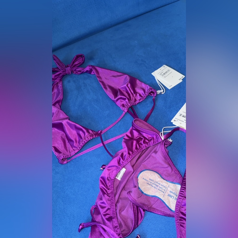 GOOD AMERICAN RUCHED BIKINI - Picture 3 of 3